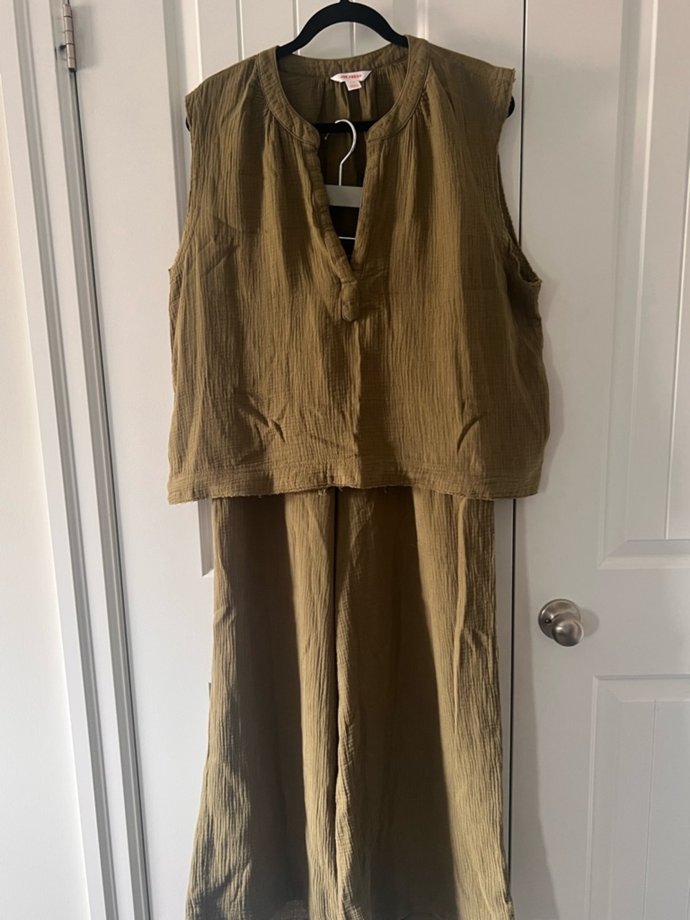 Joe Fresh Set in Olive Green Gauze - Picture 2 of 9